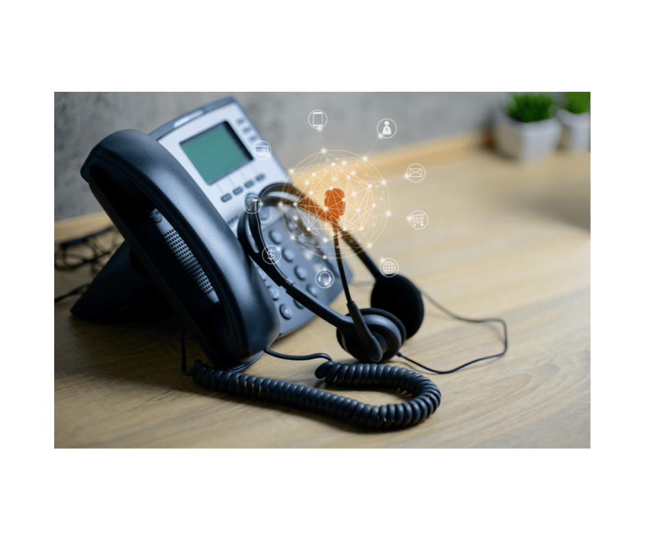 Ditching the Clunky Phone Box: The Strategic Shift to Cloud Call Centers.